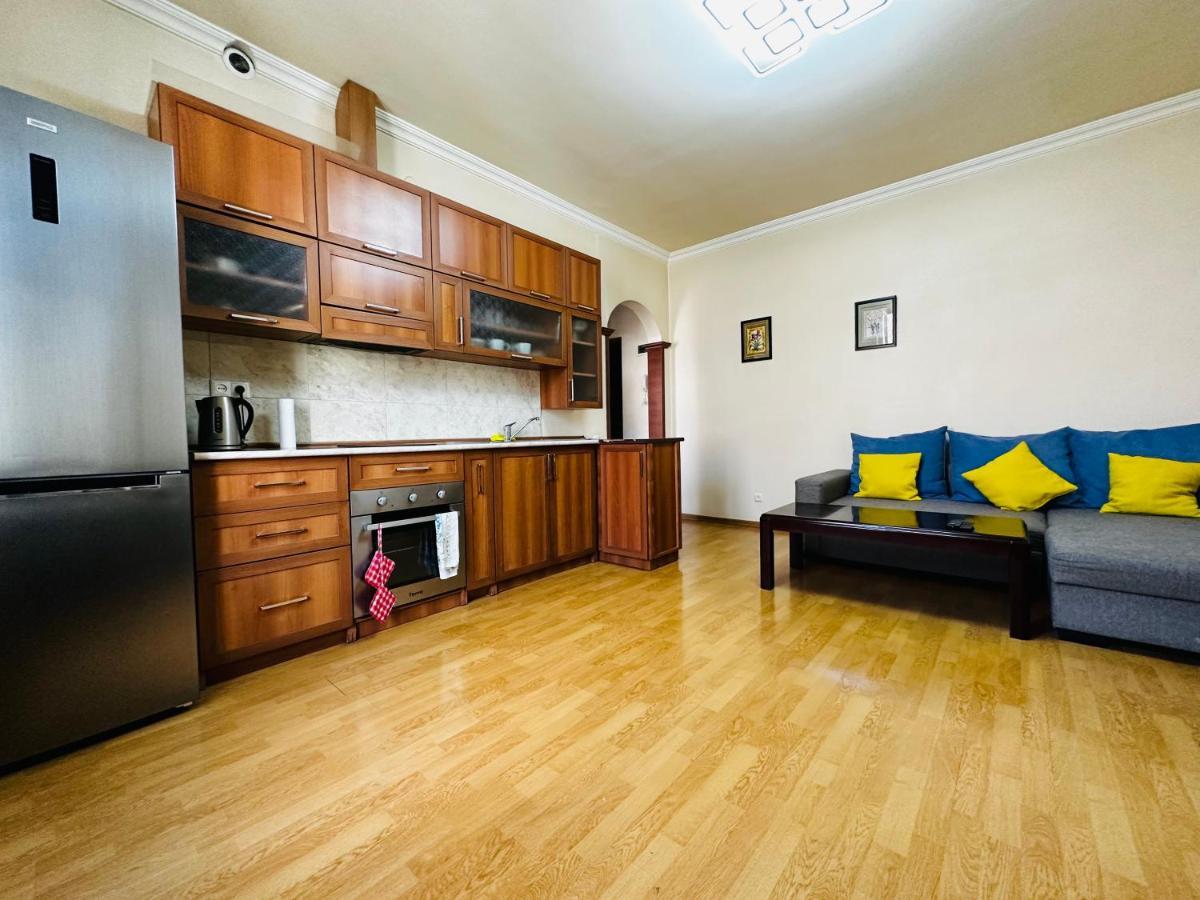 City Center Apartment On Sayat Nova Street Jereván Kültér fotó
